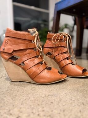 Bronx leather wedge sandals, size 37